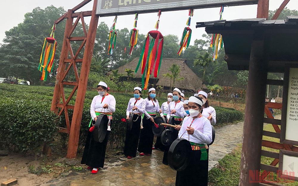 Hoạt động tháng 3 “Màu xanh tôi yêu” tại Làng Văn hóa Du lịch các dân tộc Việt Nam -0