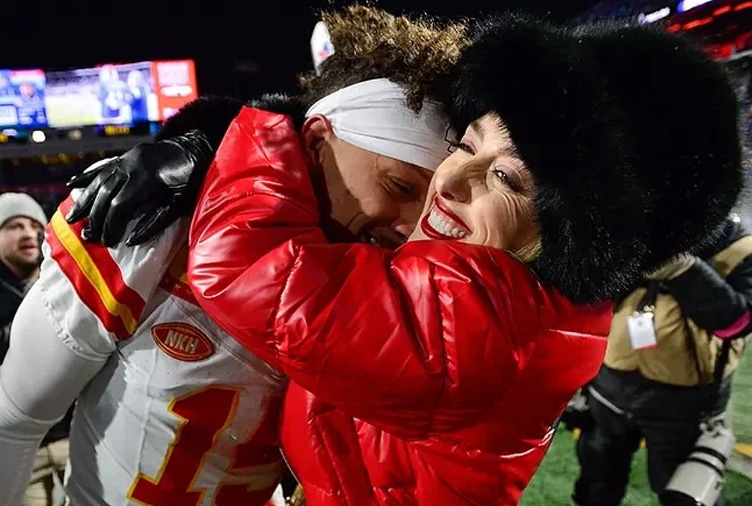 Nfl Ignore Taylor Swift And Kylie Kelce And Named Brittany Mahomes The 